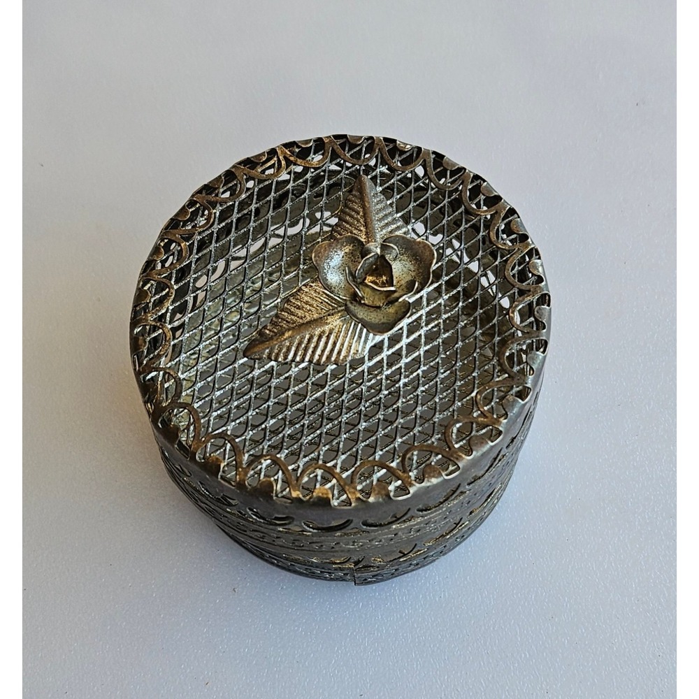 Vintage Metal Vanity Trinket Box Silver Tone Dresser Powder Jar Round Rose Lid
